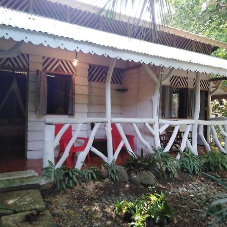 Bungalows Selva Y Mar Puerto Viejo de Talamanca Exterior foto